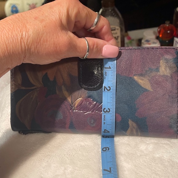 Patricia Nash Wallet (Peruvian Pai ting Pattern - Picture 9 of 15